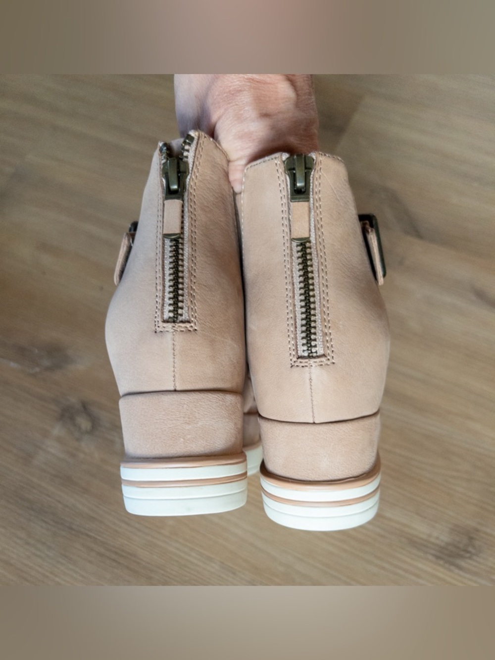 NWT NIB Eileen Fisher Boost Platform Zip Back Sandals Nubuck Latte Tan Size 8 - Picture 9 of 14